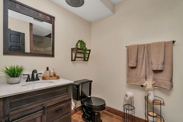 2772 Berman Road, North Aurora, IL 60542