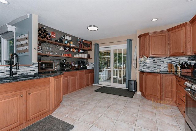 275 Jacaranda Drive, Battle Creek, MI 49015
