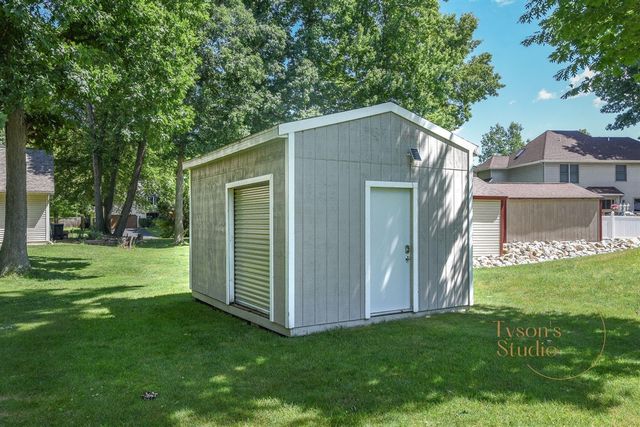 275 Jacaranda Drive, Battle Creek, MI 49015