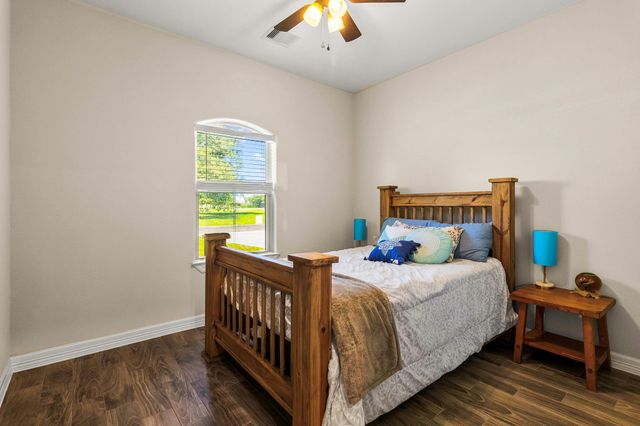 132 Coral Gables Drive, Trinity, TX 75862