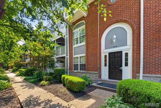 4225 W Pine Boulevard 23, St Louis, MO 63108