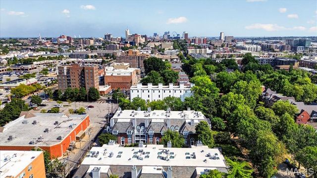 4225 W Pine Boulevard 23, St Louis, MO 63108