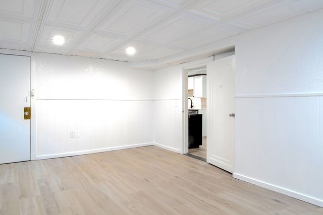 5 Stoneland Rd 4, Worcester, MA 01603