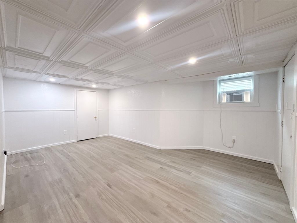 5 Stoneland Rd 4, Worcester, MA 01603