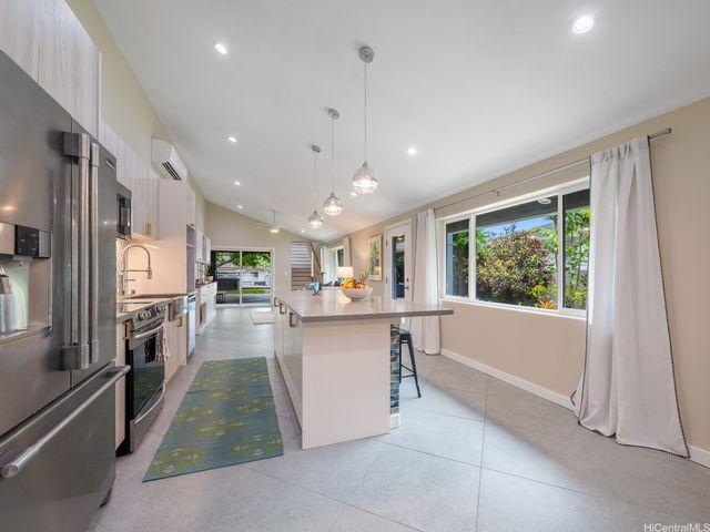 6601 Hawaii Kai Drive, Honolulu, HI 96825