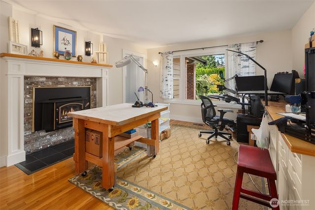 7732 195th Street SW, Edmonds, WA 98026