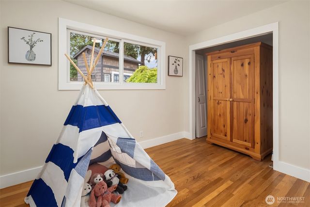7732 195th Street SW, Edmonds, WA 98026