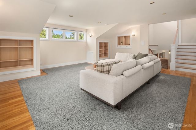 7732 195th Street SW, Edmonds, WA 98026