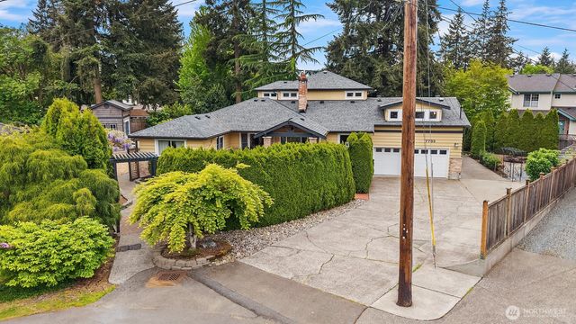 7732 195th Street SW, Edmonds, WA 98026