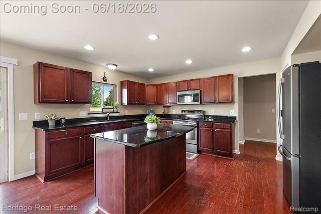 5222 Coulter Lake Boulevard, Independence Charter Township, MI 48348