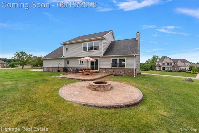 5222 Coulter Lake Boulevard, Independence Charter Township, MI 48348