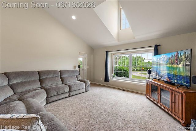 5222 Coulter Lake Boulevard, Independence Charter Township, MI 48348