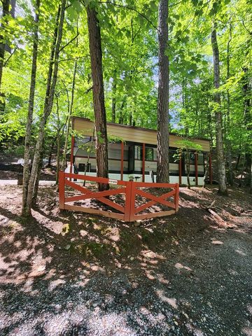 59 37th Street, Ellijay, GA 30540