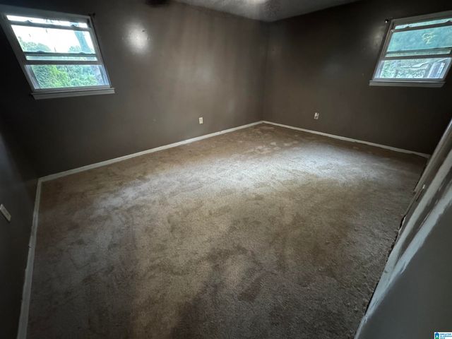 115 1ST AVENUE, Jemison, AL 35085