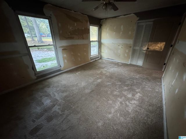 115 1ST AVENUE, Jemison, AL 35085