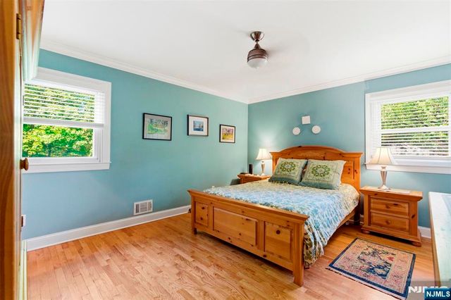 9 Jayne Terrace, Ringwood, NJ 07456