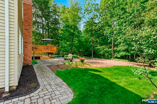 9 Jayne Terrace, Ringwood, NJ 07456
