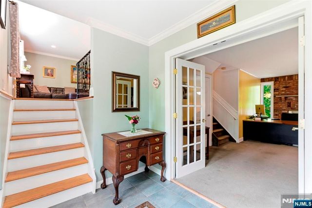 9 Jayne Terrace, Ringwood, NJ 07456