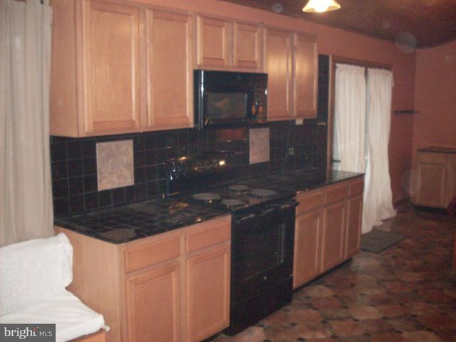 6408 WATERLOO RD, Columbia, MD 21045