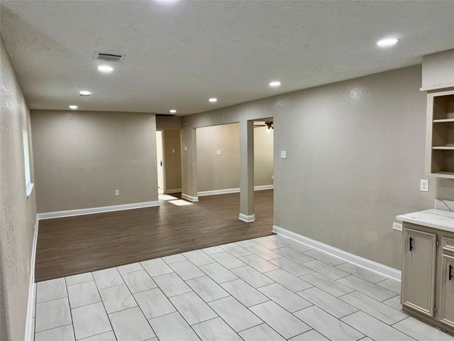 6321 Apache Drive, Pasadena, TX 77503
