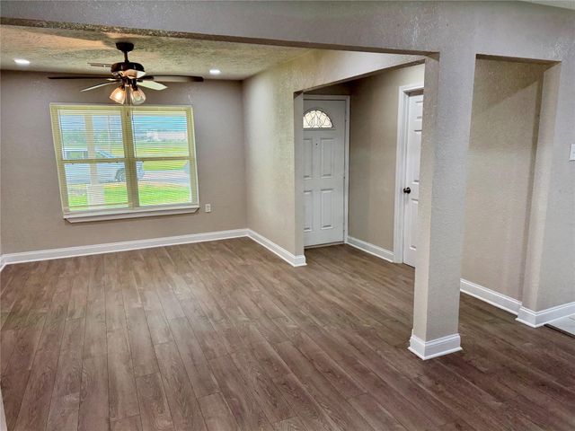 6321 Apache Drive, Pasadena, TX 77503