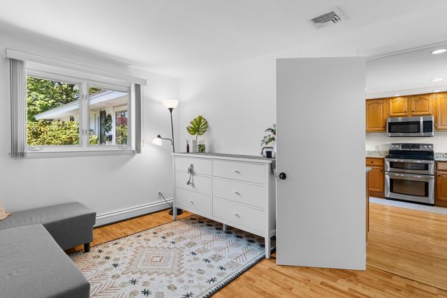 58 Sloane Dr, Framingham, MA 01701