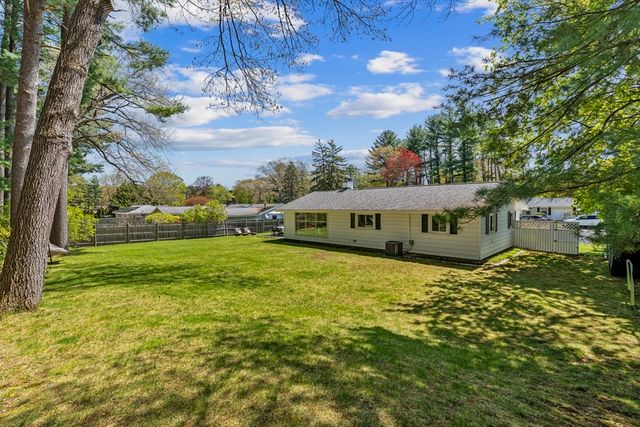 58 Sloane Dr, Framingham, MA 01701