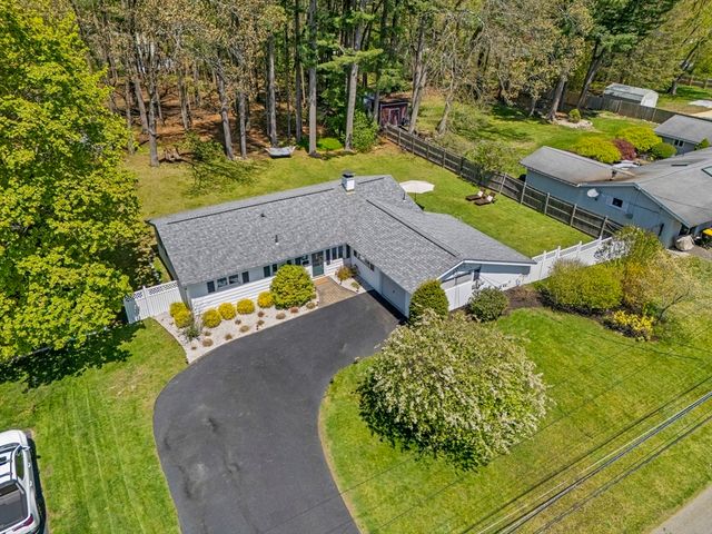 58 Sloane Dr, Framingham, MA 01701