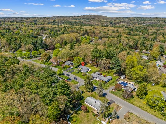 58 Sloane Dr, Framingham, MA 01701