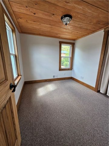 417 2nd Ave, Cadogan Twp, PA 16212