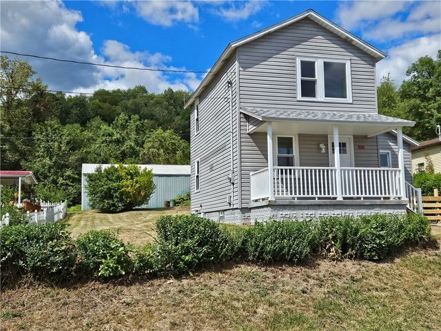 417 2nd Ave, Cadogan Twp, PA 16212