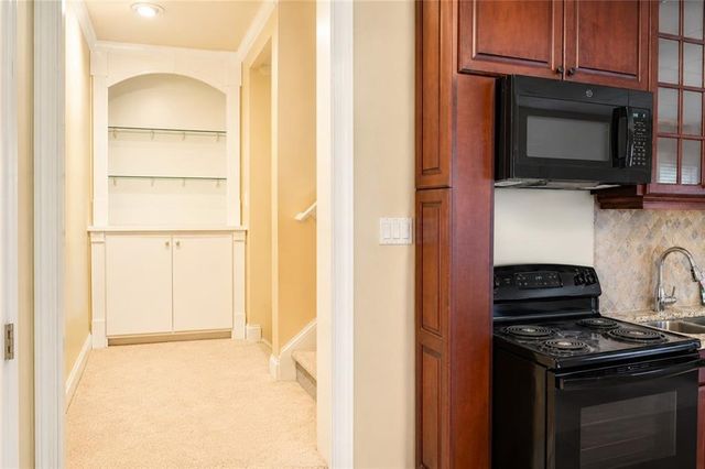 340 Nell Court, Atlanta, GA 30342