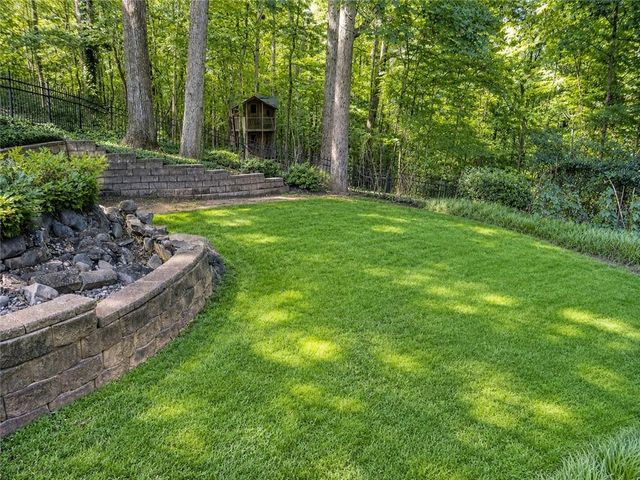 340 Nell Court, Atlanta, GA 30342
