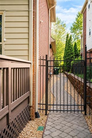 340 Nell Court, Atlanta, GA 30342
