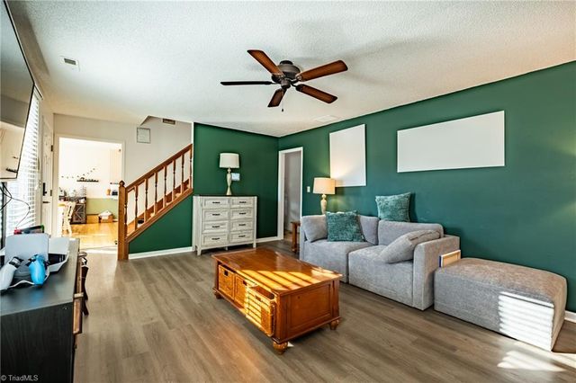 1113 Ridgecliff Drive, Rural Hall, NC 27045