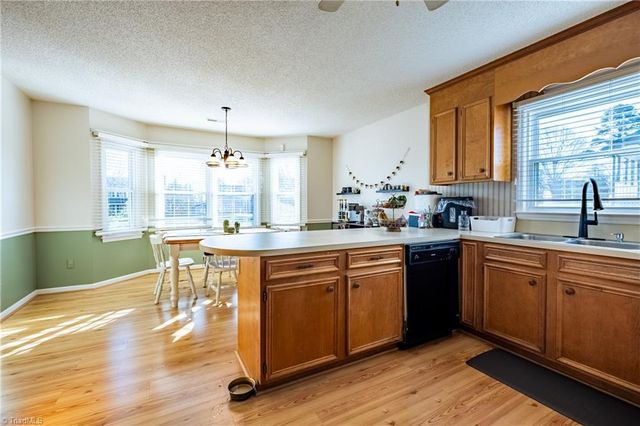 1113 Ridgecliff Drive, Rural Hall, NC 27045