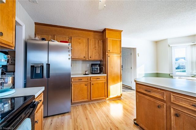 1113 Ridgecliff Drive, Rural Hall, NC 27045