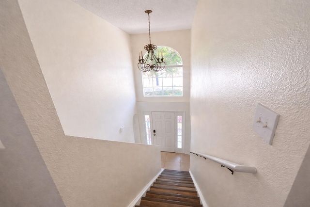 704 SWAN WAY, Kissimmee, FL 34758