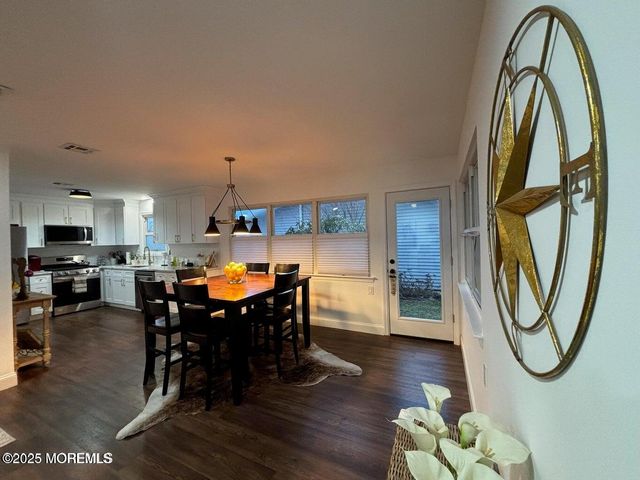 10 Whitman Street, Brick, NJ 08724