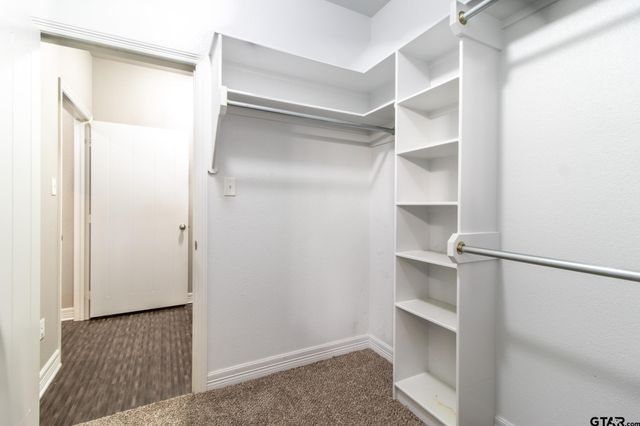 2806 Valley View St, Tyler, TX 75701