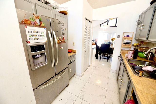 3156 NW 84th Avenue, Sunrise, FL 33351