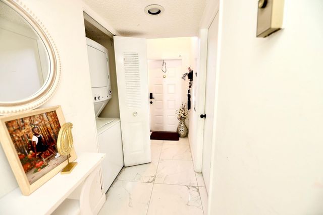 3156 NW 84th Avenue, Sunrise, FL 33351