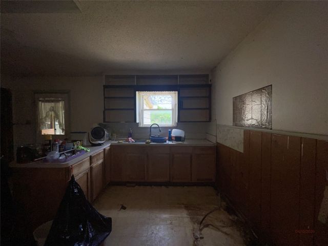 7008 Greenbriar Crescent Street, Lake Worth, TX 76135