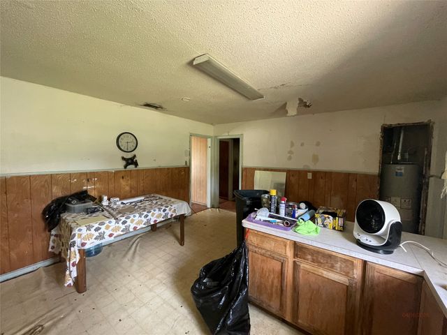 7008 Greenbriar Crescent Street, Lake Worth, TX 76135