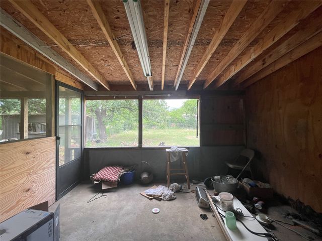 7008 Greenbriar Crescent Street, Lake Worth, TX 76135