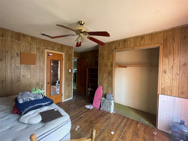 7008 Greenbriar Crescent Street, Lake Worth, TX 76135