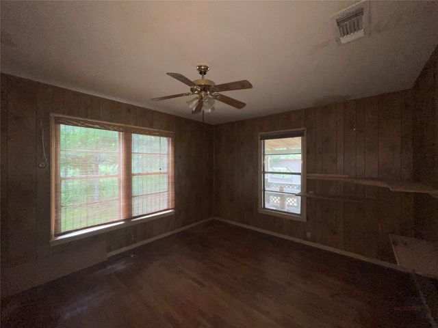 7008 Greenbriar Crescent Street, Lake Worth, TX 76135