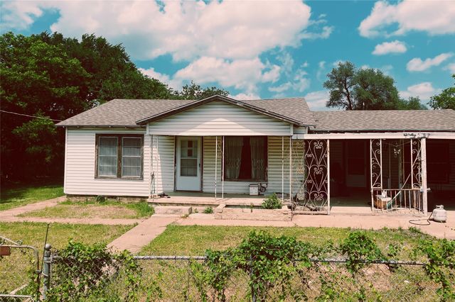 7008 Greenbriar Crescent Street, Lake Worth, TX 76135