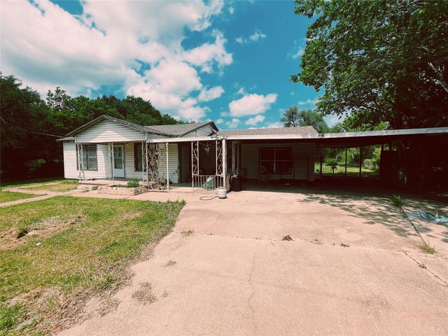 7008 Greenbriar Crescent Street, Lake Worth, TX 76135