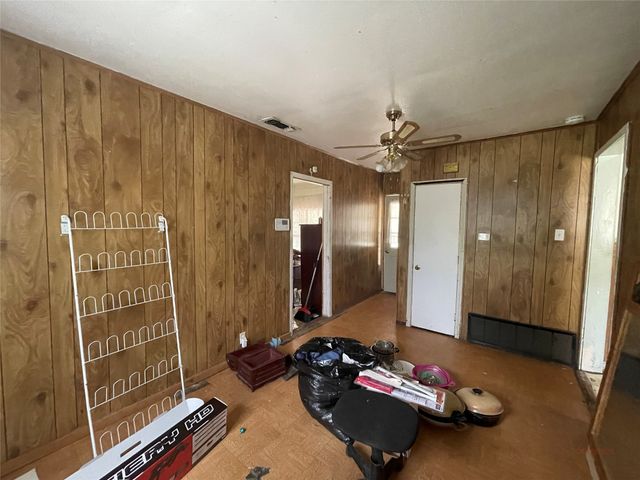 7008 Greenbriar Crescent Street, Lake Worth, TX 76135